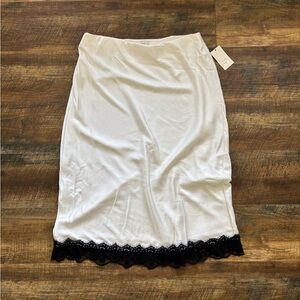 New Women’s Lace Trim Midi Skirt - a new day Cream Large